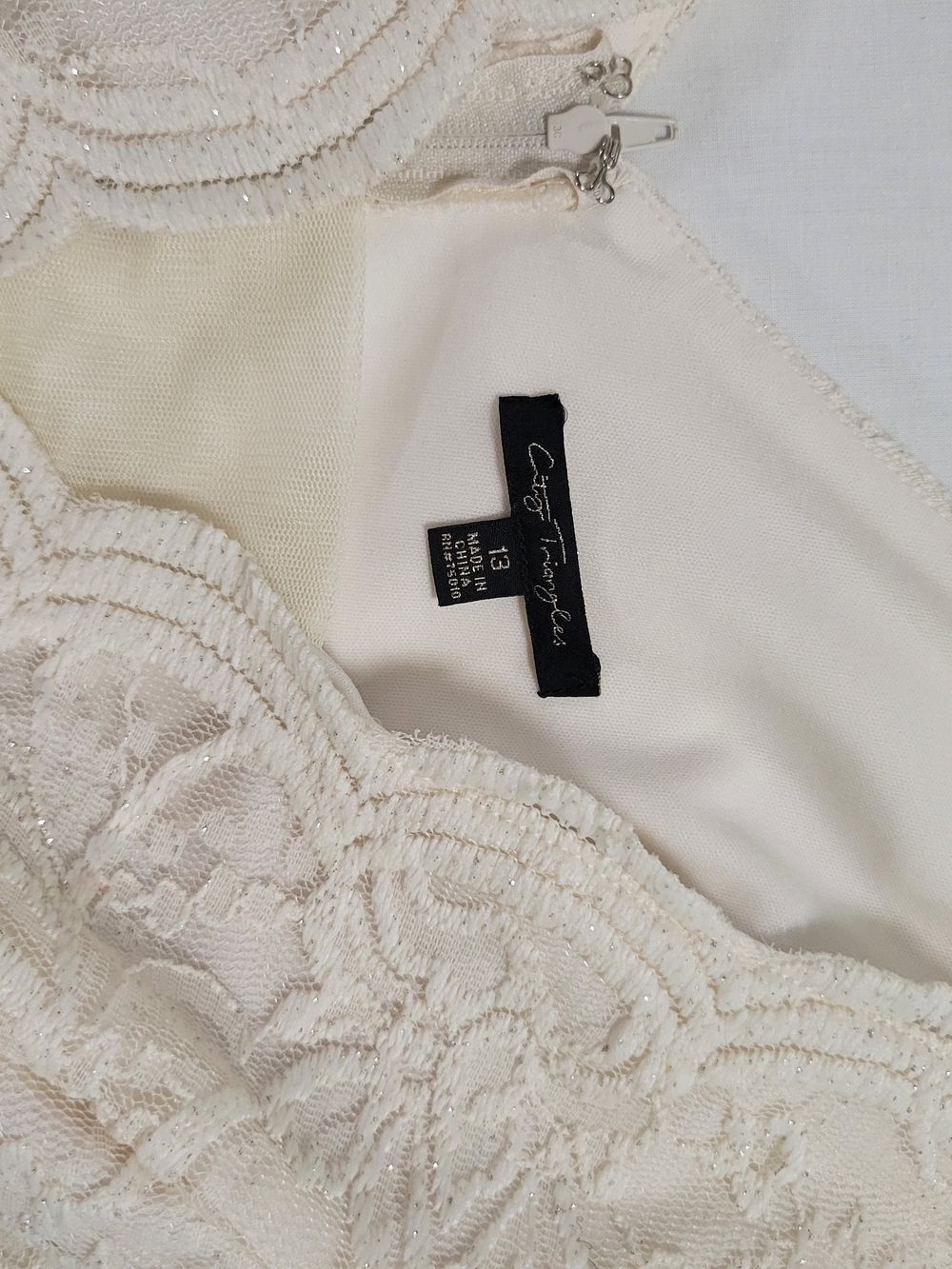Capulet Ivory Lace Chemise with Scallop Trim